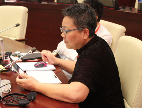 39-ICIS13- roundtable- Chuen.JPG 39-ICIS13- roundtable- Chuen.JPG