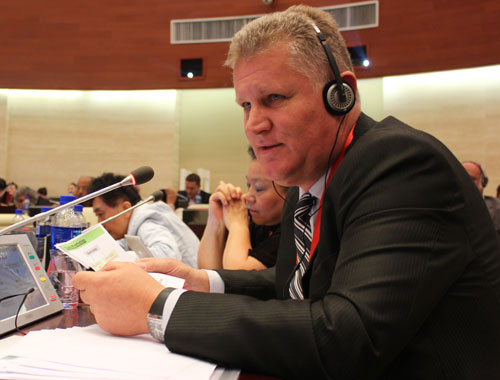37-ICIS13- roundtable- Vladimir.JPG 37-ICIS13- roundtable- Vladimir.JPG