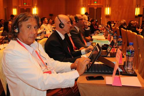03-ICIS13-keynote.JPG