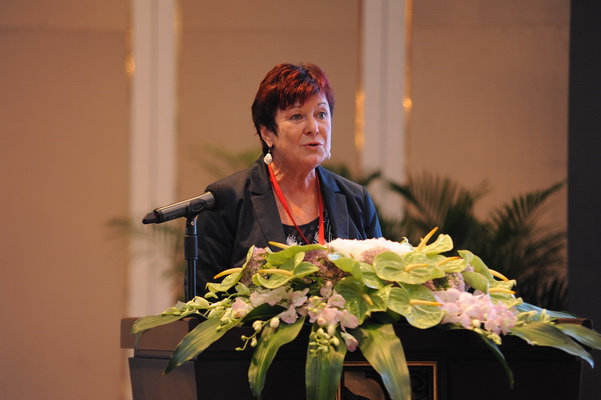 Ms. Susanne Kurz.JPG Ms. Susanne Kurz.JPG